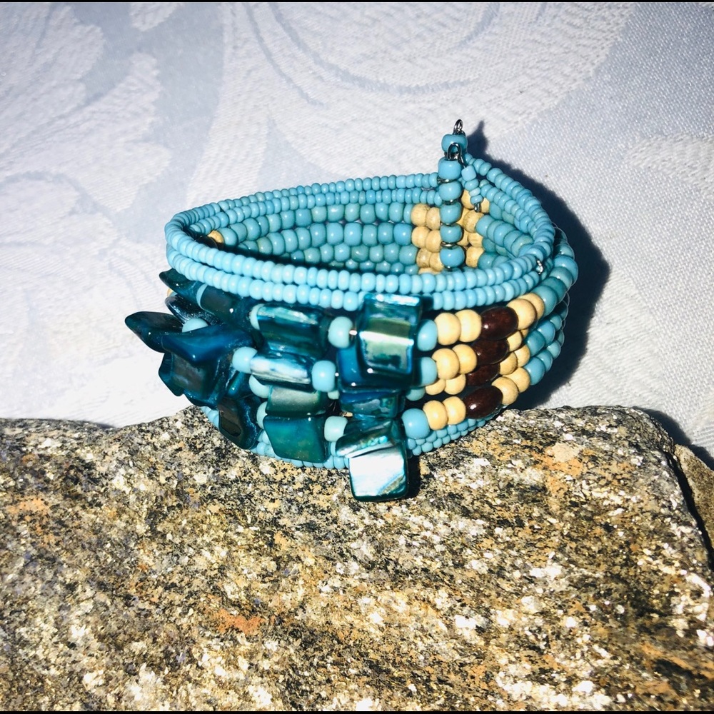 Island bound cuff bracelet - Picture 3 of 4